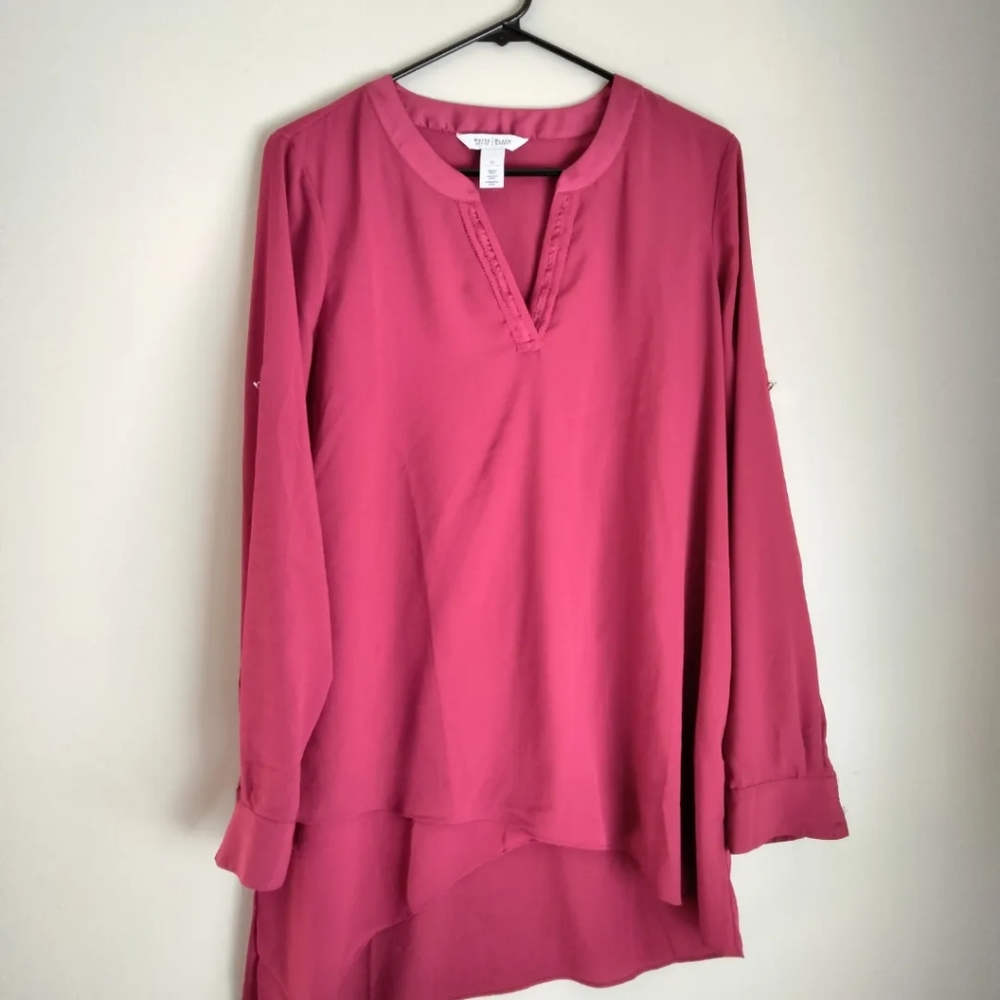 White House Black Market tunic top